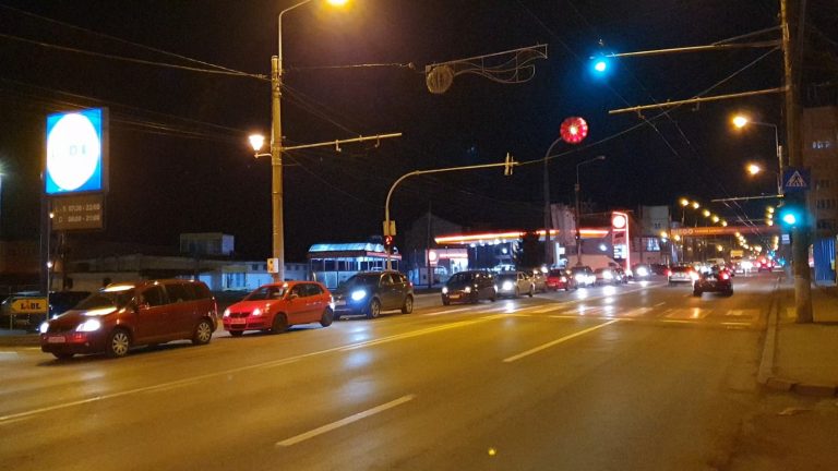 Autorităţile iau în calcul confiscarea veniturilor realizate de benzinării în urma comercializării cu preţuri artificial mărite