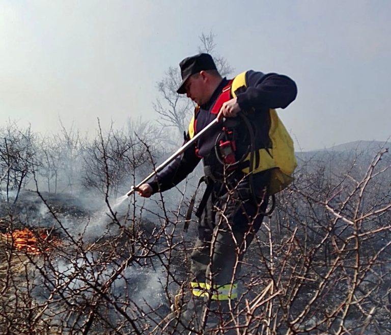 16 incendii de vegetaţie în doar 24 de ore în judeţul Sibiu