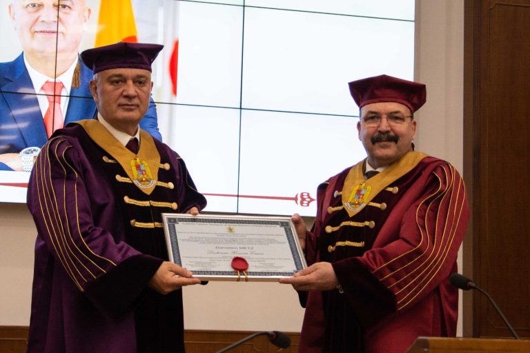 Dr. Daniel Metz a primit titlul de „Doctor Honoris Causa” al Academiei Forțelor Terestre din Sibiu
