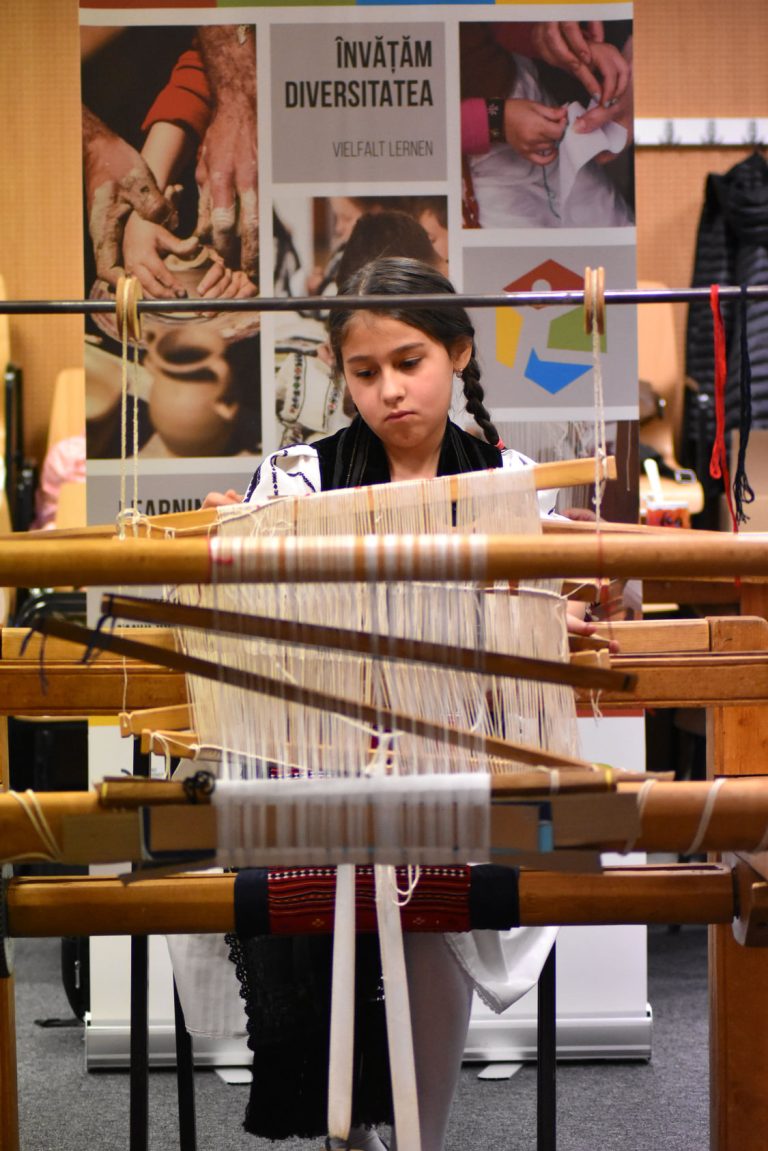 Au început înscrierile la Olimpiada „Meșteșuguri Artistice Tradiționale”