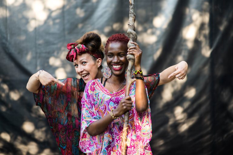 „Povești africane” pentru copiii defavorizați din Cisnădie și Dumbrăveni