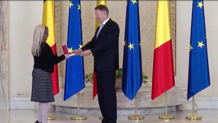 FOTO Medicul Victoria Bîrluţiu a primit Ordinul “Meritul Sanitar“ în grad de Cavaler