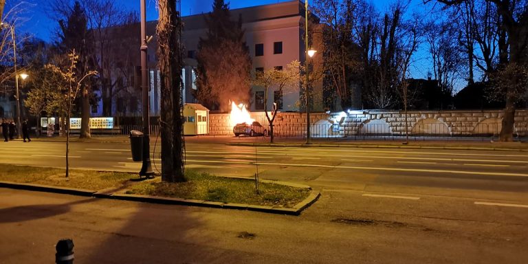 Tensiuni diplomatice și mesaje dure între România și Ambasada Rusiei, în urma evenimentului tragic, în care o mașină a fost incendiată și un om a murit