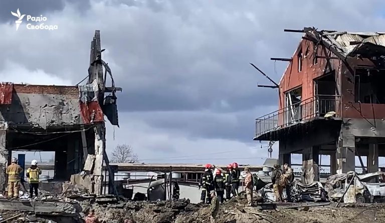 Explozii puternice în Kiev. A fost lovit un cartier rezidențial