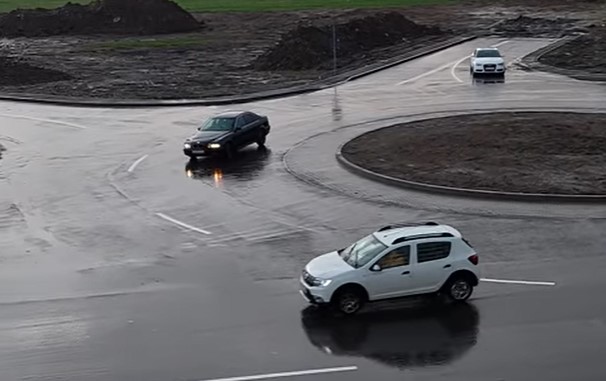 FOTO Haos rutier în intersecția Kaufland – Cartierul Arhitecților, oprit cu ajutorul poliției