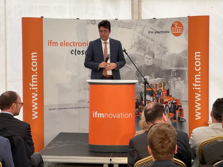 Compania ifm construiește o fabrică verde certificată