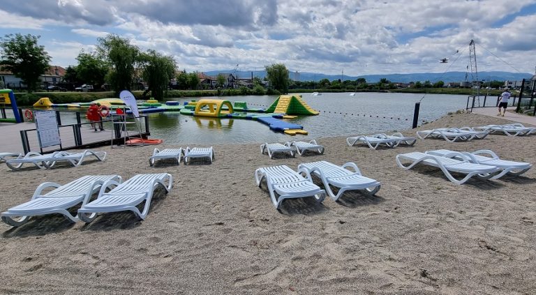 Lacul Binder se deschide pe 1 iunie. Astrid Fodor: „Apa este foarte curată, facem analize permanent”