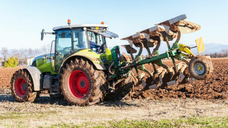 Trupele ruse au furat din Ucraina utilaje agricole de 5 milioane de dolari