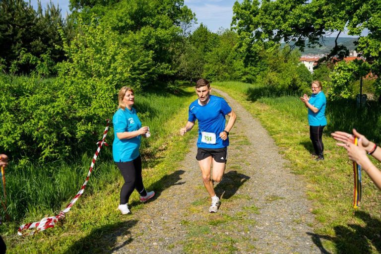 Invitație la mișcare. Medieșenii și nu numai sunt așteptați la Crosul Primăverii