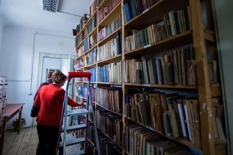 Răzvan Pop, director Biblioteca Astra Sibiu: „Oricine vine aici găsește o ușă deschisă”