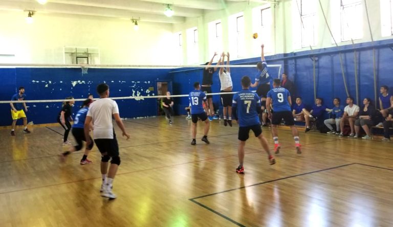 Studenții Facultății de Științe a ULBS, pe primul loc la Cupa Primăverii la volei