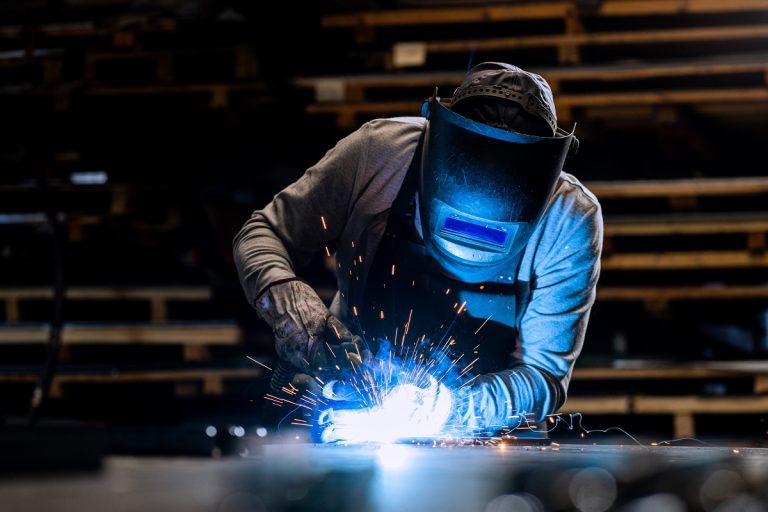 Easy Industry, la ceas aniversar: „Mergem umăr la umăr cu clienții și cu partenerii, presărând curaj, credință și determinare!”