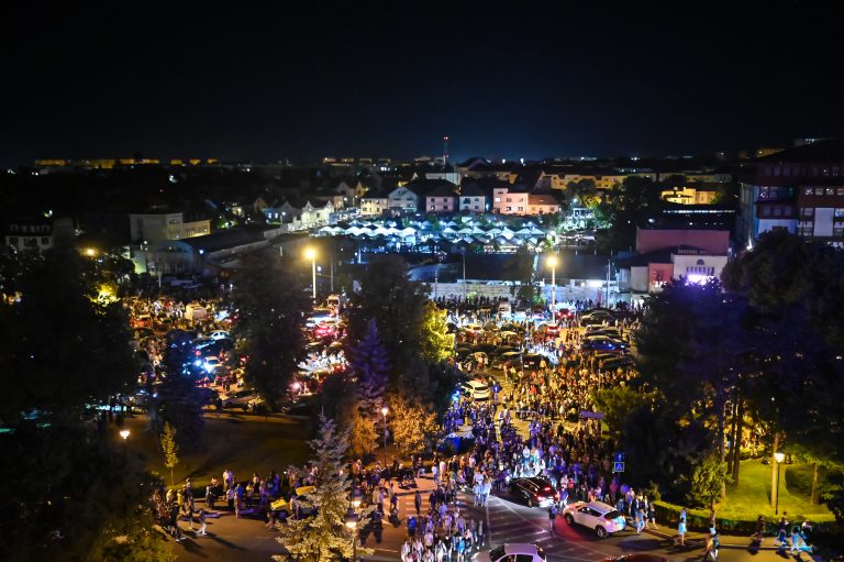 Peste 100.000 de spectatori, în prima zi de FITS 2022