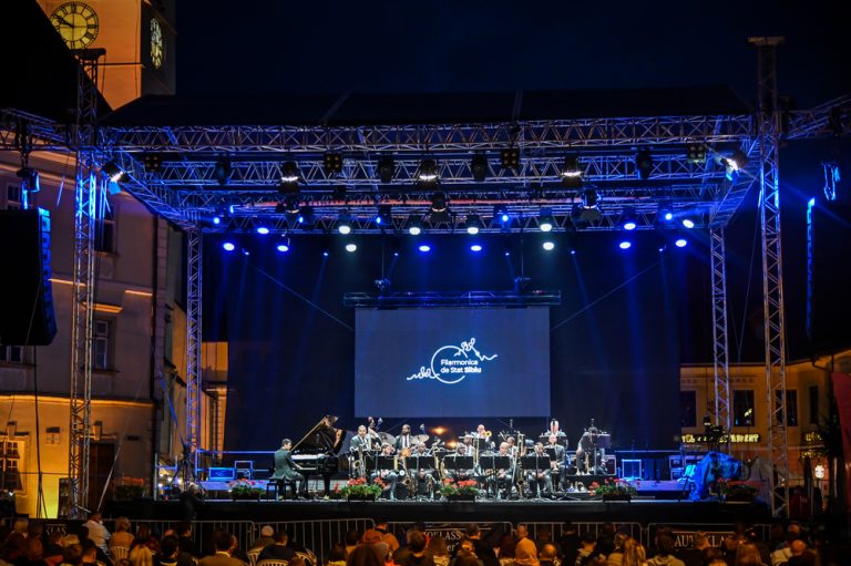 Sibiul sărbătorește, timp de o săptămână, „Zilele Muzicale Româno-Americane”