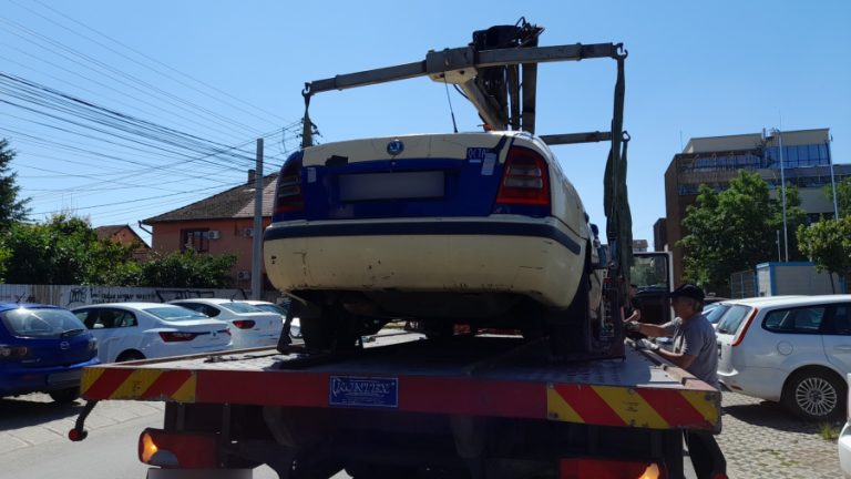 Peste 200 de mașini de pe străzile Sibiului urmează să fie ridicate dacă proprietarii nu le vor revendica