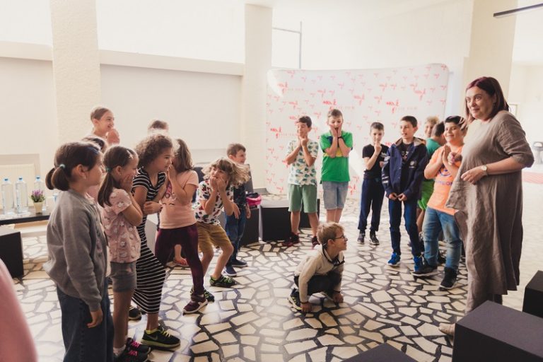 Sibiu Junior prezintă atelierul MOViEs On Junior@ESTE Filmul de Miercuri