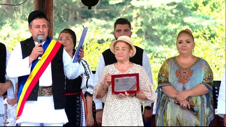 Ioan Macrea, distins cu titlul de cetățean de onoare al comunei Gura Râului