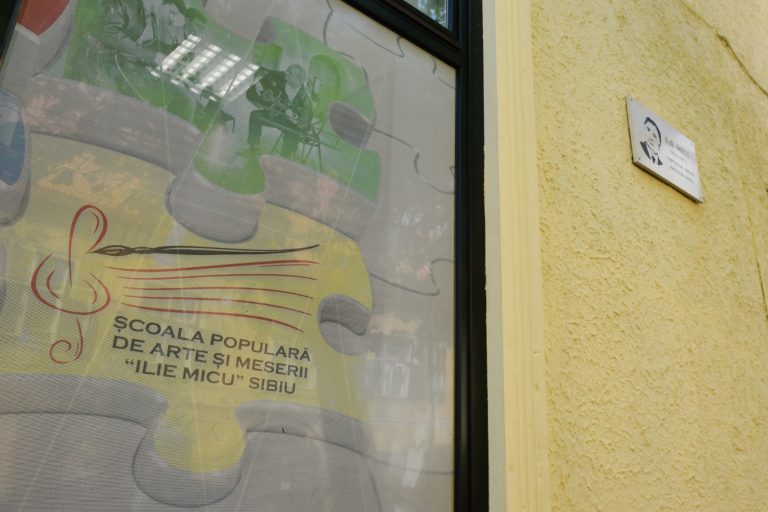 „Misterul crimei”, deslușit de elevii Școlii Populare la Șura Culturală Gușterița