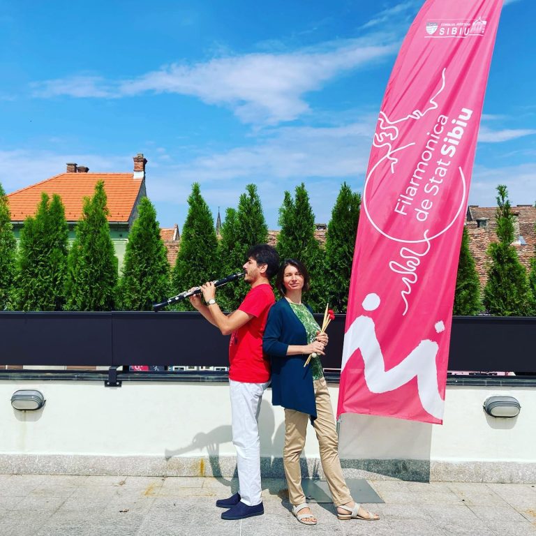 Copiii învață despre instrumentele muzicale, în Muzeul ASTRA