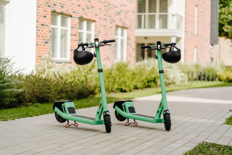 Bolt și Inspectoratul General al Poliției Române reamintesc regulile de folosirea a trotinetelor electrice