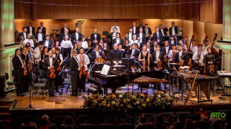 Acuze ˮcu cântecˮ la Filarmonica sibiană