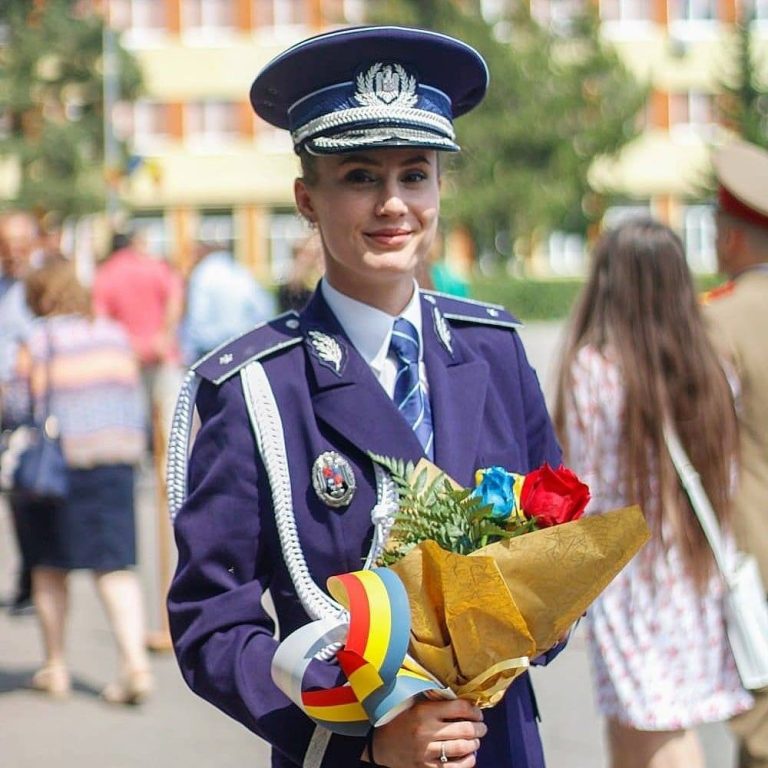 Absolventă a Academiei Forțelor Terestre din Sibiu, campioană mondială la World Police and Fire Games