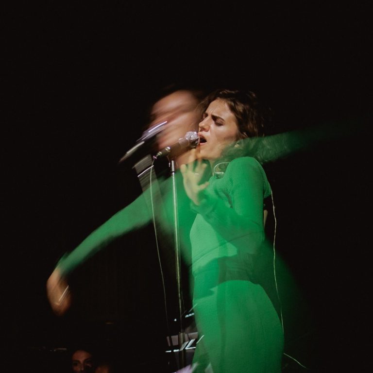 „Concerte pe acoperiș” ajunge la final. Mădălina Pavăl Live Orchestra, ultimul eveniment