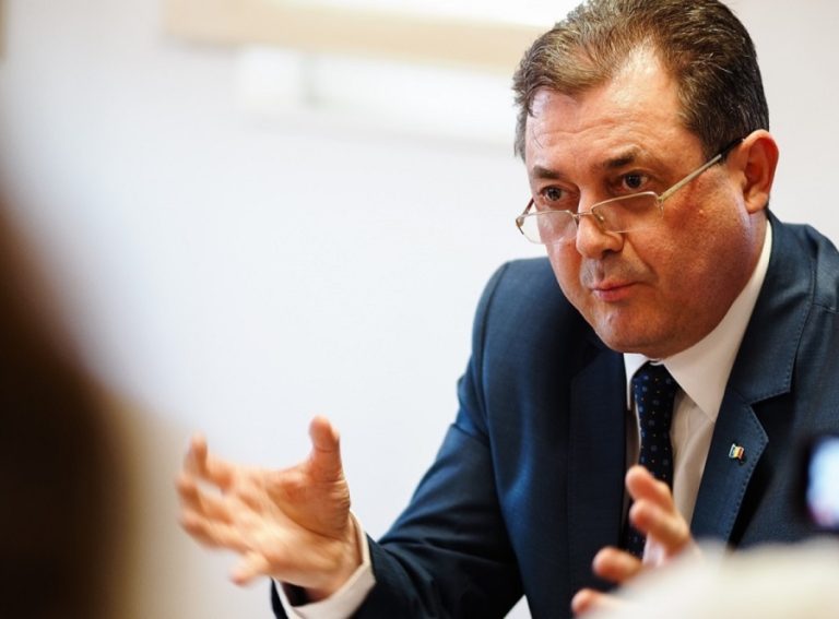 Inspectorul Școlar General le transmite elevilor să țină la școală, „pentru că e a doua lor casă”