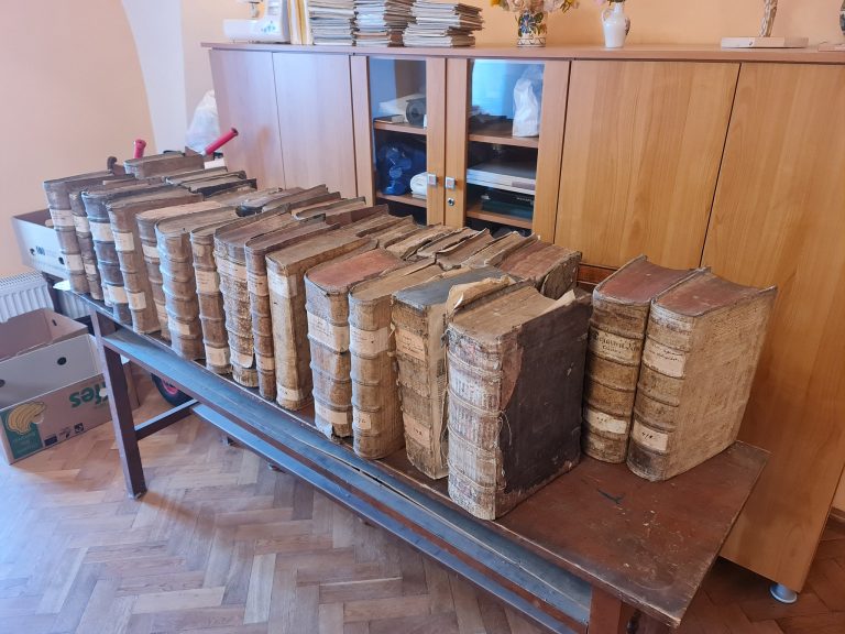 Descoperirea de carte veche de la Mediaș va fi prezentată la Muzeul Țării Crișurilor