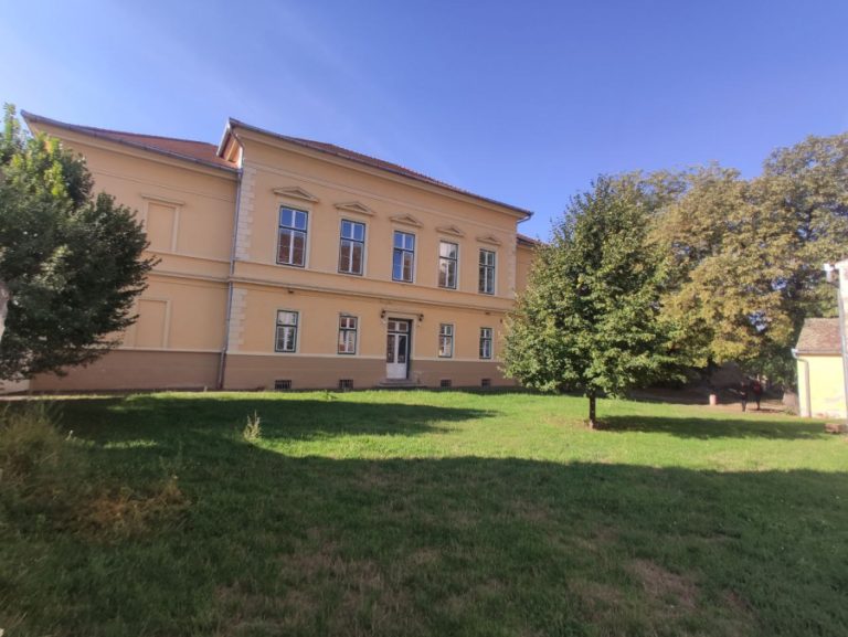 Școală în sistem privat pentru copiii ucrainieni la Sibiu