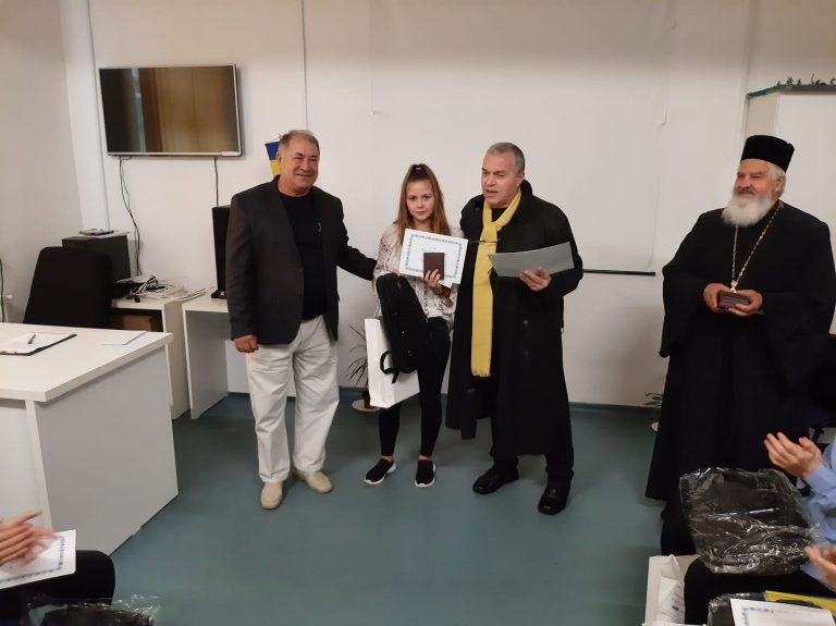 Constantin Chiriac i-a premiat pe elevii talentați din satul natal