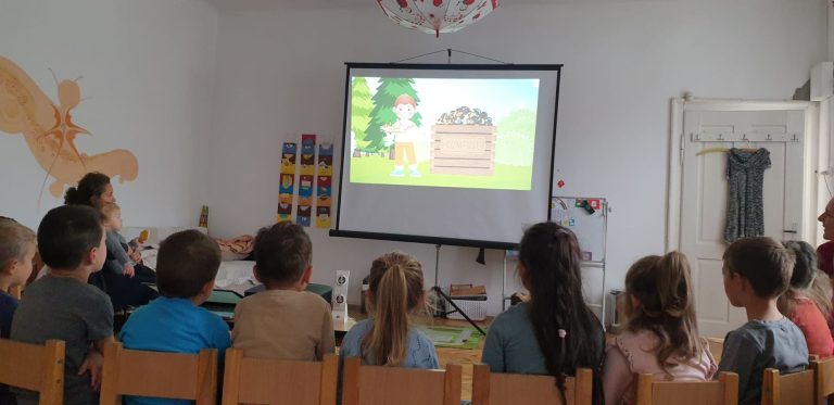 „Roadele compostului”, proiect pentru copiii din grădinițele medieșene