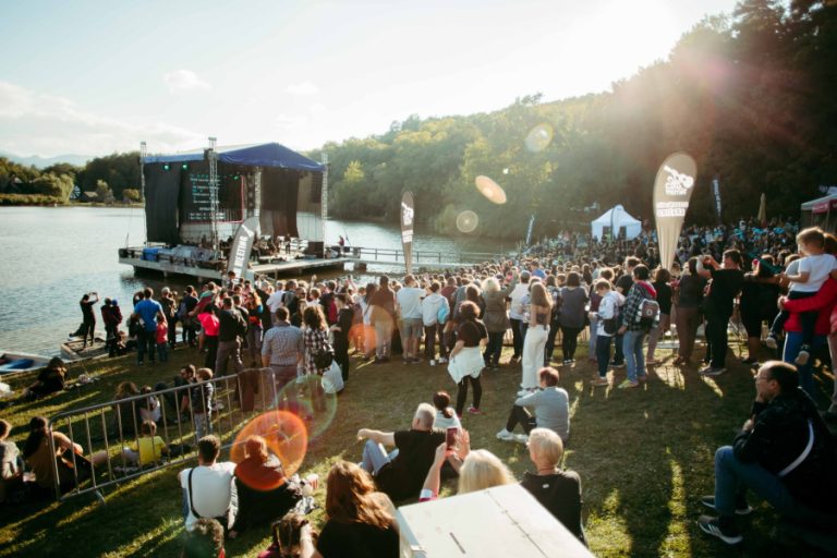 Sibiu Guitar Meeting are loc weekendul viitor la Muzeul Astra și Piața Mică