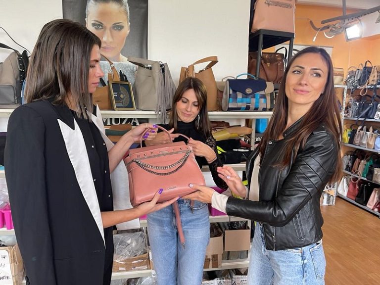 Două surori și un brand care își întregește familia