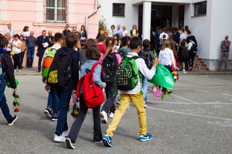 Inspectoratul Școlar Județean Sibiu solicită 25 milioane de euro, pentru 147 unități de învățământ