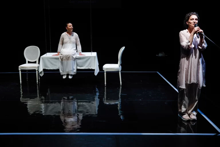Noiembrie vine cu 19 reprezentații, la Teatrul „Radu Stanca” din Sibiu