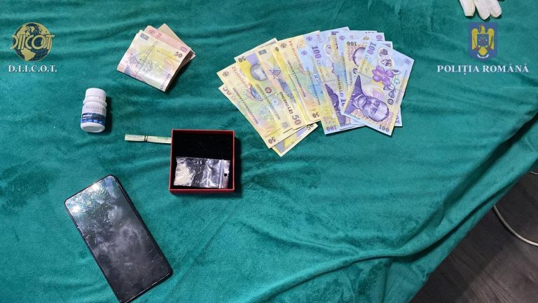 FOTO Patru descinderi în Mediaș și nordul județului la traficanții de droguri