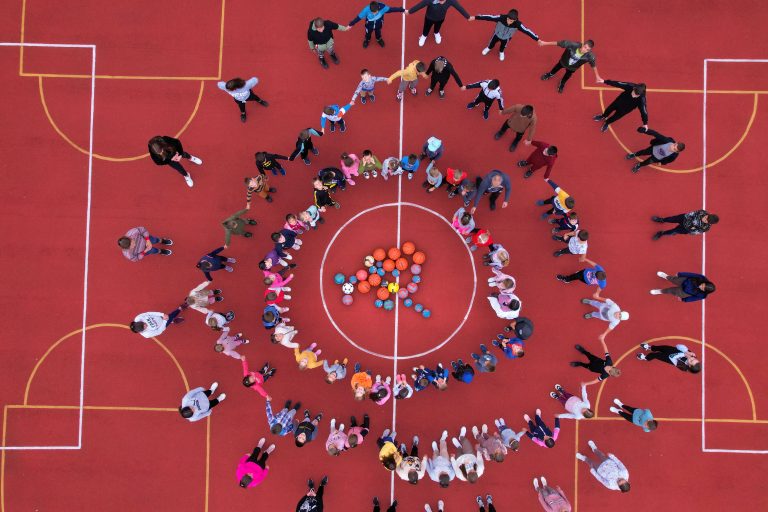 Copiii din Păuca, încurajați să facă sport și să petreacă cât mai mult timp în aer liber