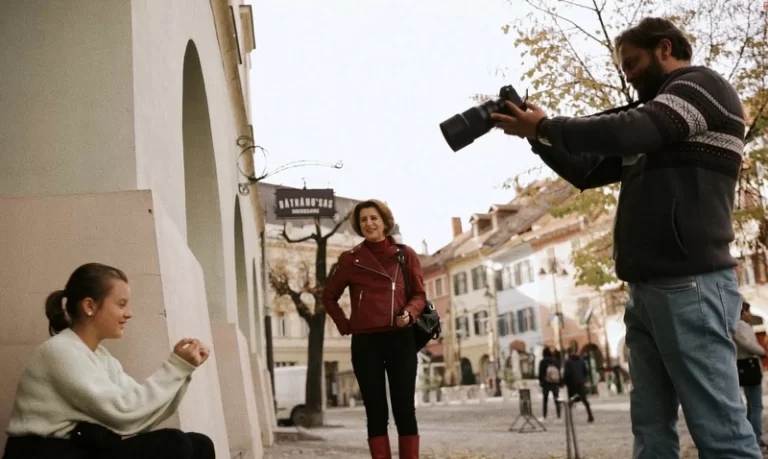 Peste 700 din 1000 de portrete din prima săptămână