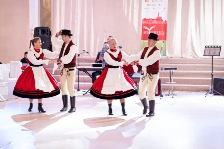 Începe Ars HUNGARICA, ajunsă la ediţia cu numărul 17