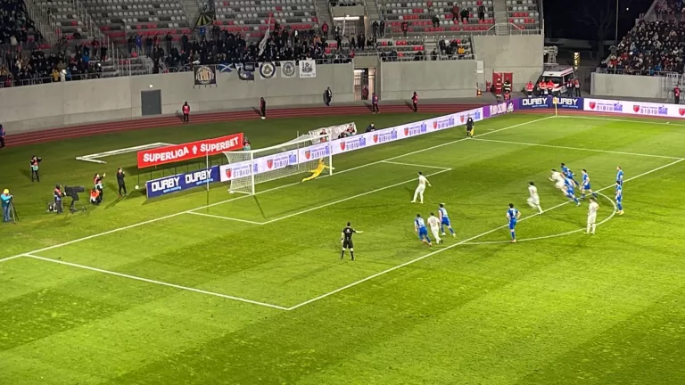 FC Hermannstadt scoate la vânzare bilete cu preț redus pentru elevi și studenți la meciul cu FCU Craiova