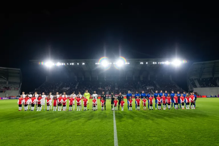 Primăria Sibiu, precizări despre starea gazonului de pe Municipal