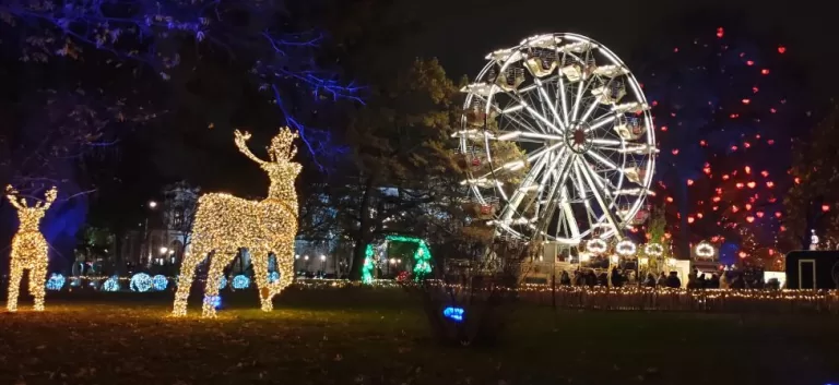 Cât cheltuim la Târgul de Crăciun din Sibiu Vs cel din Viena