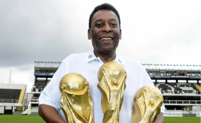 Marele fotbalist Pele a murit la vârsta de 82 de ani