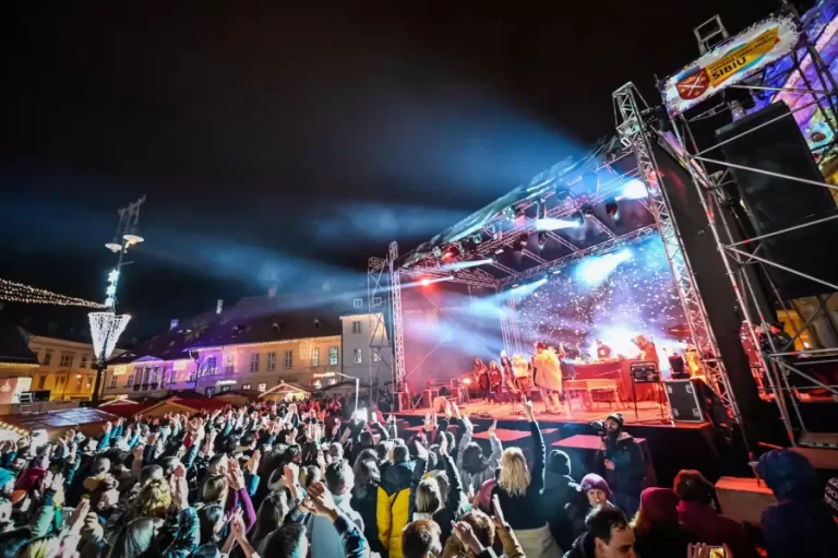 Sibienii petrec Revelionul cu Irina Rimes și formația sibiană Domino