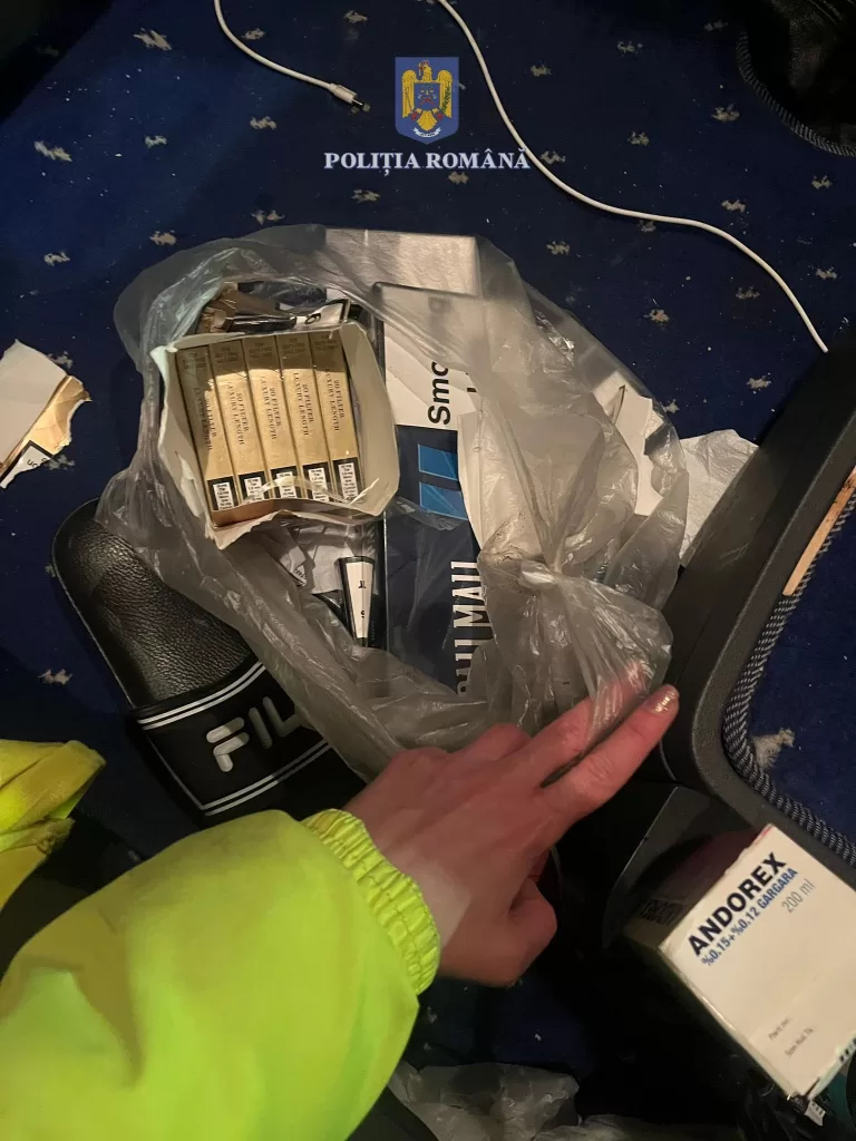 FOTO Contrabandă cu țigări în județul Sibiu. 344 de pachete au fost confiscate