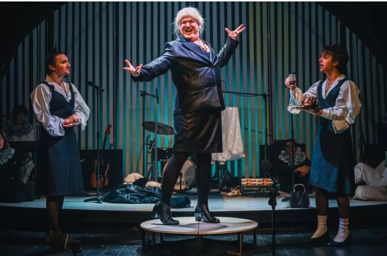 Scena digitală de la Teatru Național Radu Stanca. Abonații pot vizualiza toate spectacolele