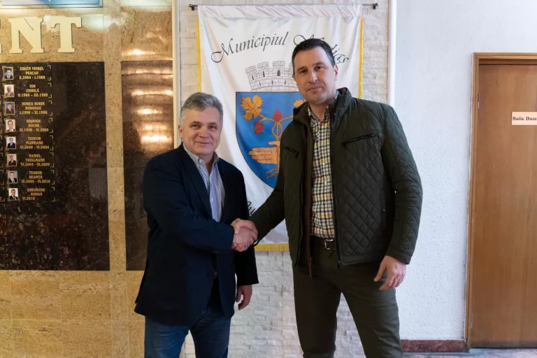 Zonă de promenadă pe malul Târnavei Mari și o pădure-parc în zona Greweln, proiecte discutate de primarul Mediașului cu ministrul Mediului