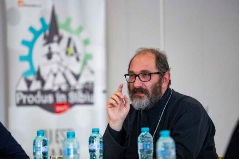 Pr. Constantin Necula a fost desemnat Omul Media al Anului 2023. Mâine are loc, la București, premierea