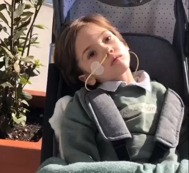 Uniți pentru Matei – tratamentul durează luni de zile, încă nu s-au strâns toți banii necesari